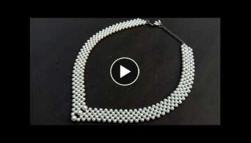 Making of a simple pearl necklace