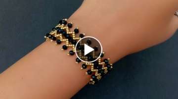 How To Make A Simple Zigzag Beaded Bracelet