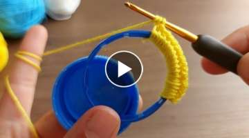 Super Easy Knitting Pattern with Plastic Bottle Ring